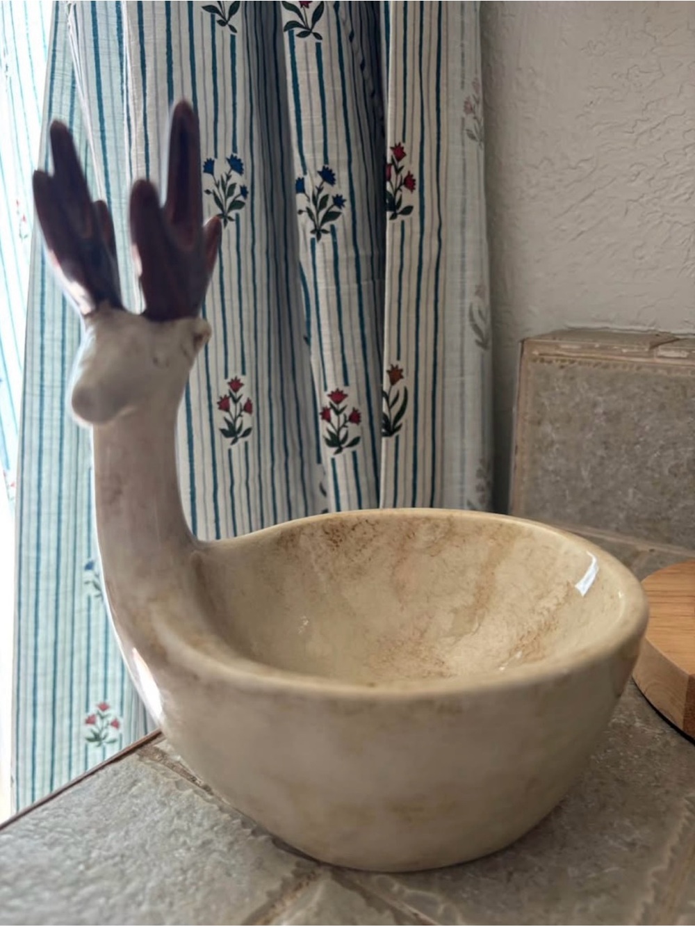 Ceramic Deer Bowl with Antler Accent - Cream